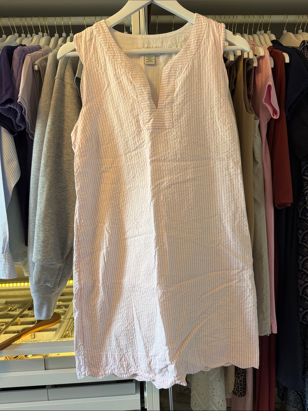 Vineyard Vines Pink Striped Seersucker Shift Dress w scalloped bottom
